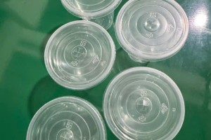 SẢN XUẤT LY NHỰA - GIẢI PHÁP HOÀN HẢO CHO QUÁN ĂN
